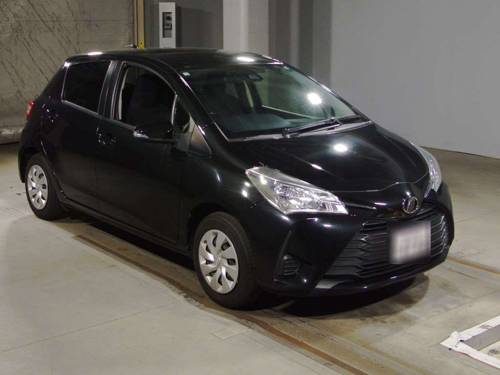 2018 Toyota Vitz KSP130[2]