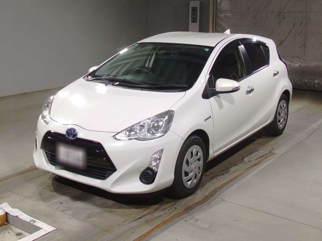 2017 Toyota Aqua NHP10[0]