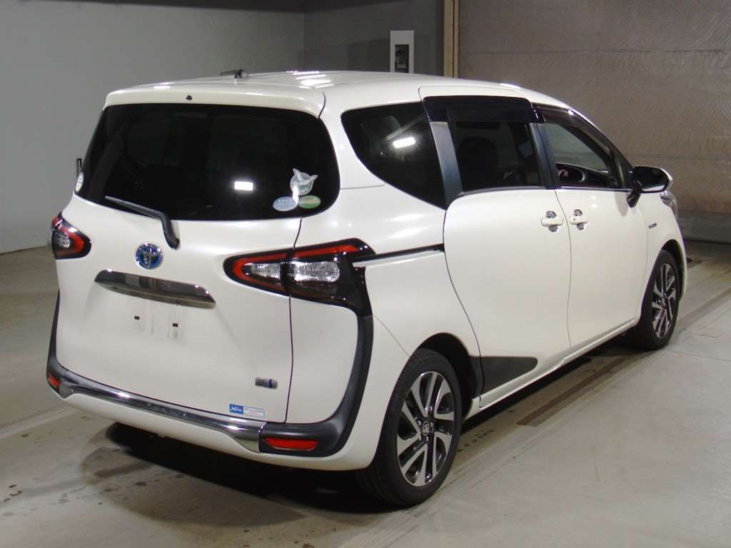 2016 Toyota Sienta NHP170G[1]