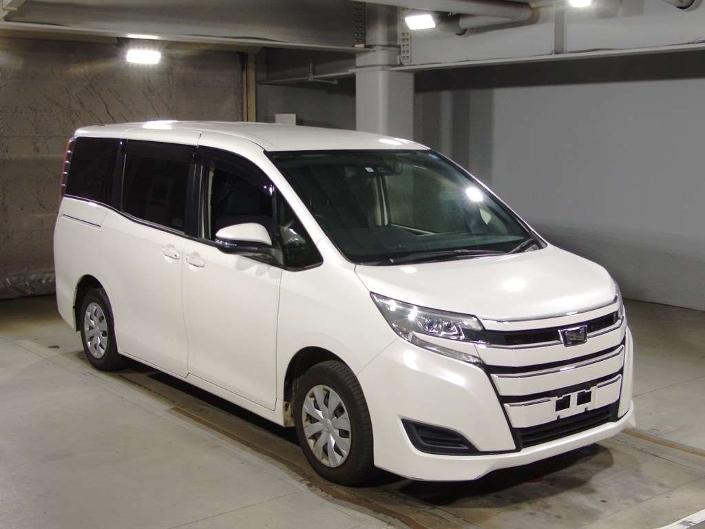 2017 Toyota Noah ZRR80G[2]