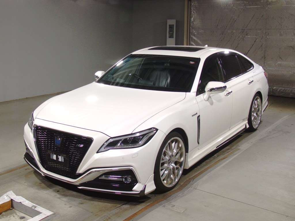 2018 Toyota Crown Hybrid AZSH20[0]