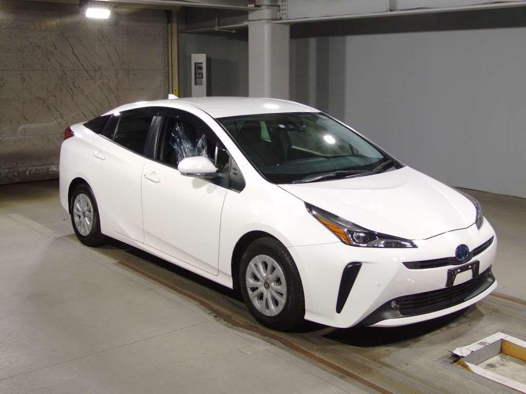 2021 Toyota Prius ZVW51[2]