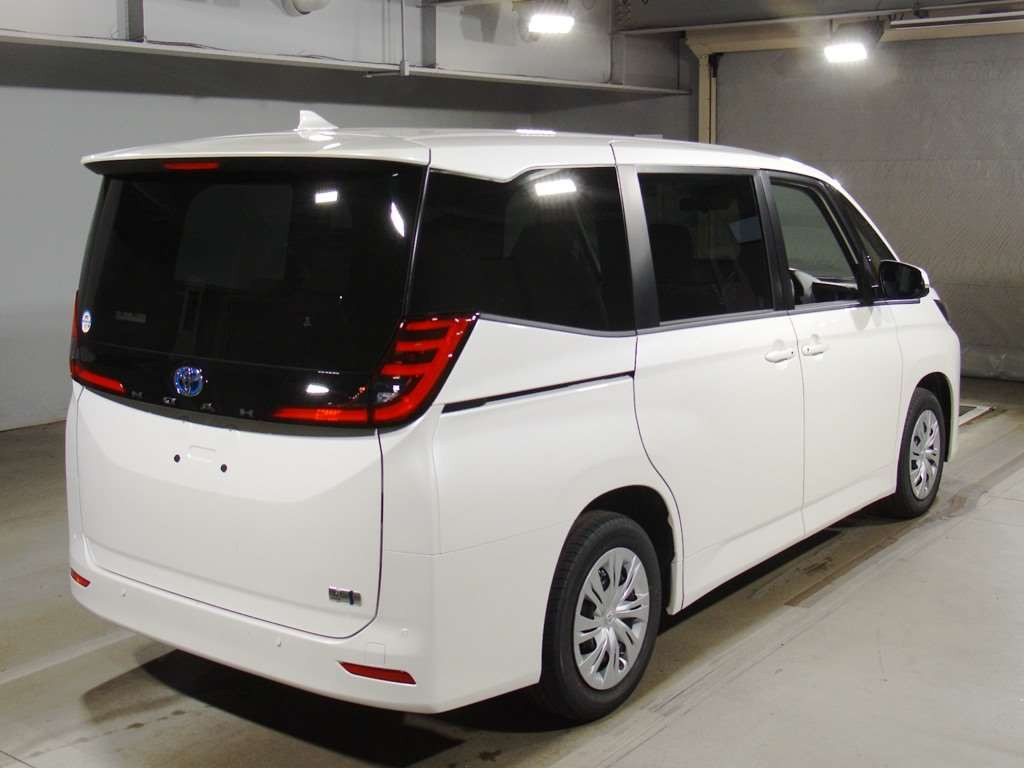 2024 Toyota Noah ZWR90W[1]