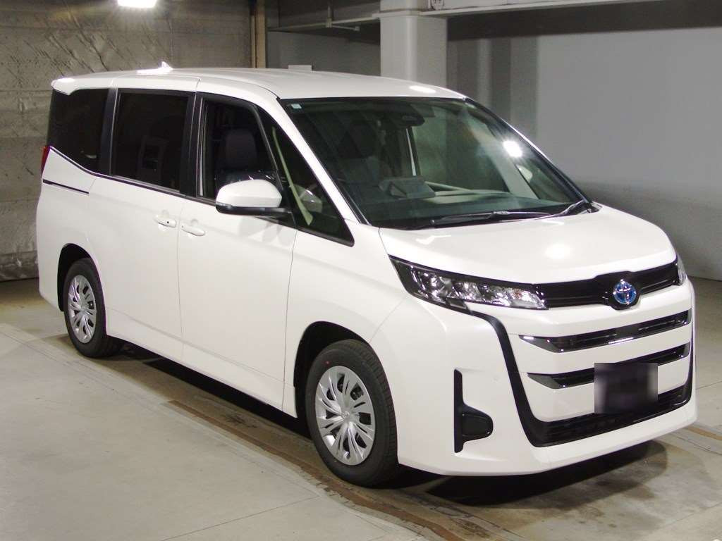 2024 Toyota Noah ZWR90W[2]