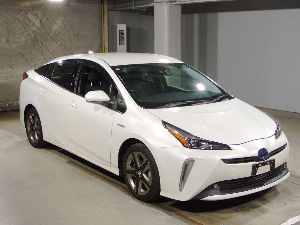 2019 Toyota Prius ZVW51[2]