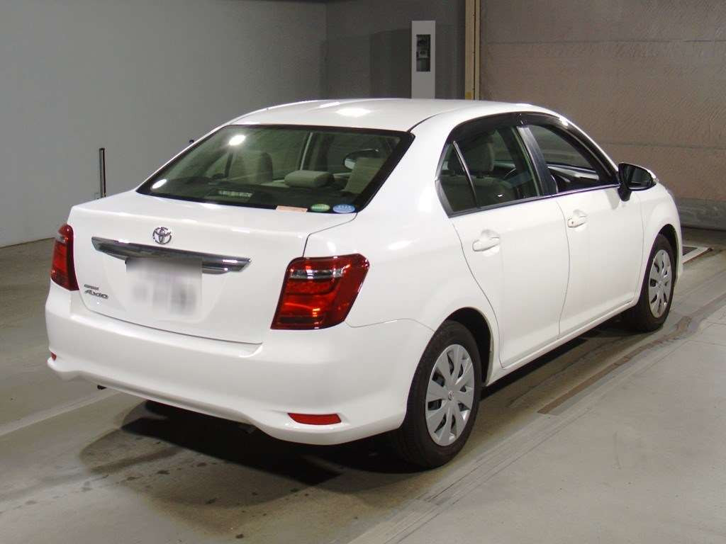 2017 Toyota Corolla Axio NRE161[1]