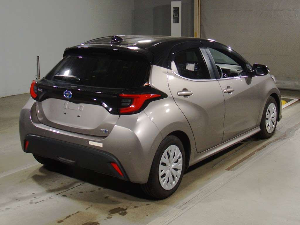 2021 Toyota YARIS MXPH10[1]