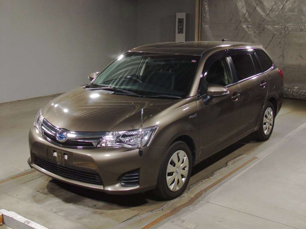 2013 Toyota Corolla Fielder NKE165G[0]