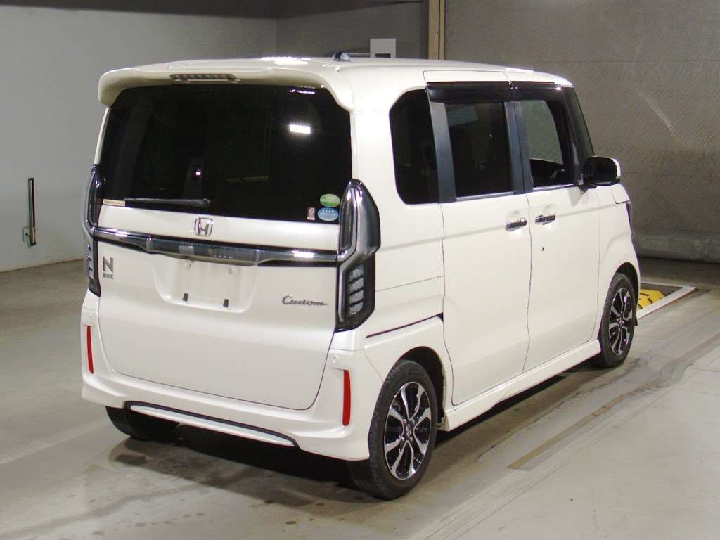 2018 Honda N-BOX CUSTOM JF3[1]