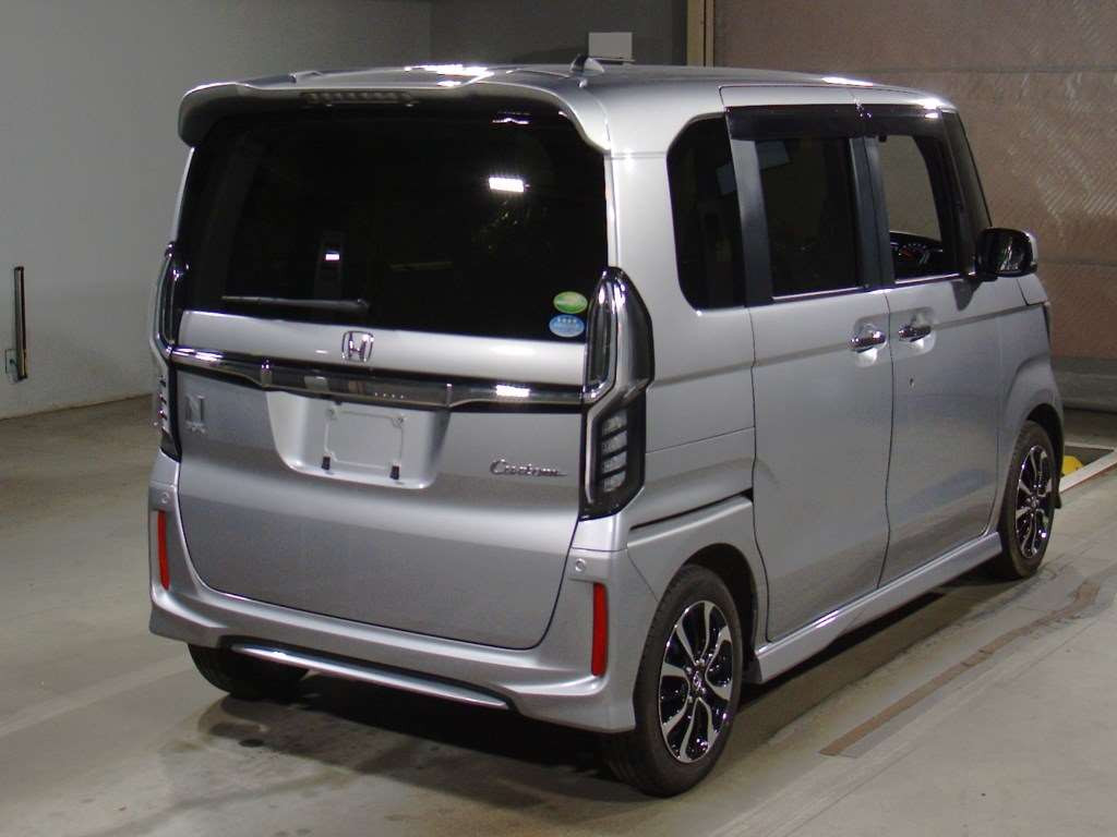 2018 Honda N-BOX CUSTOM JF3[1]