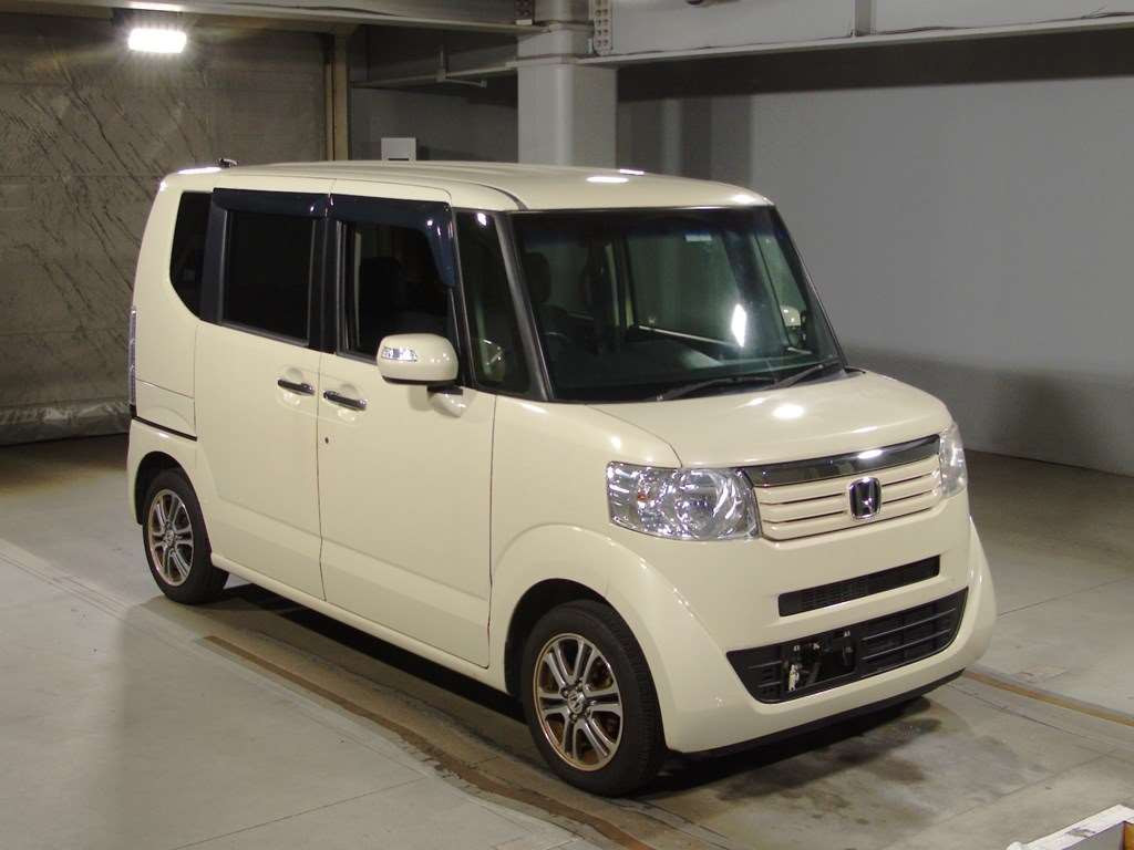 2013 Honda N-BOX JF1[2]