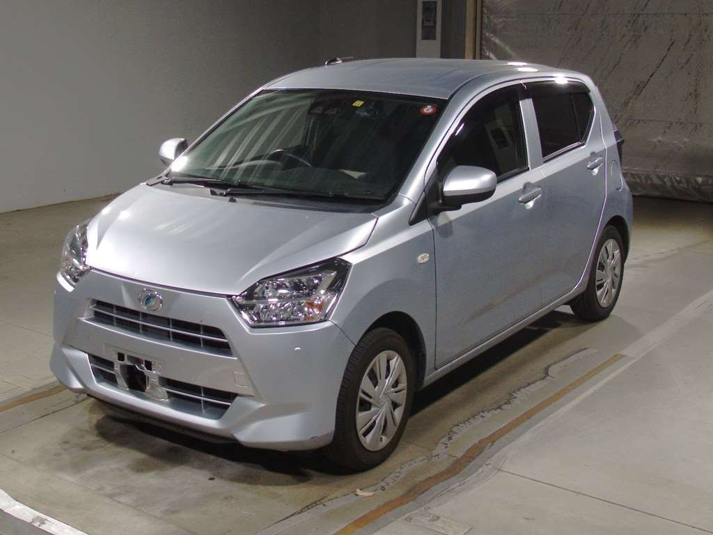 2017 Daihatsu Mira es LA350S[0]