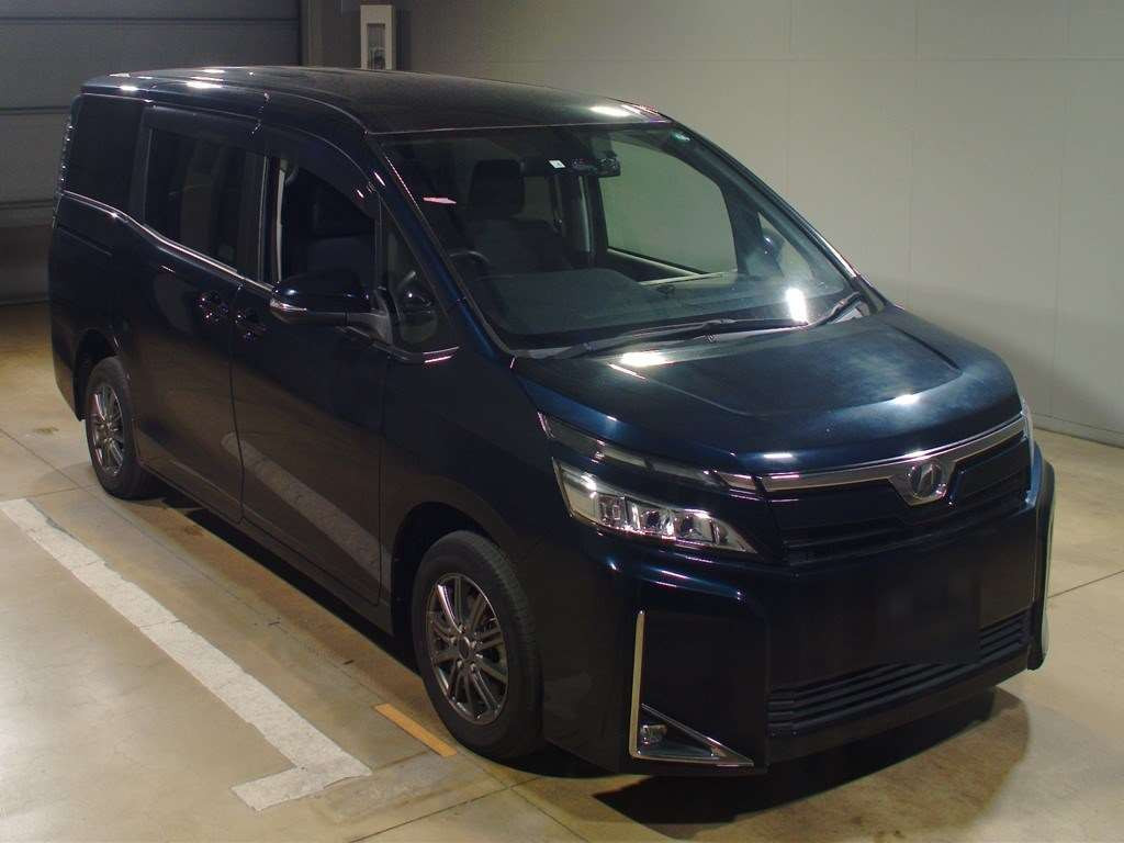 2020 Toyota Voxy ZRR85G[2]