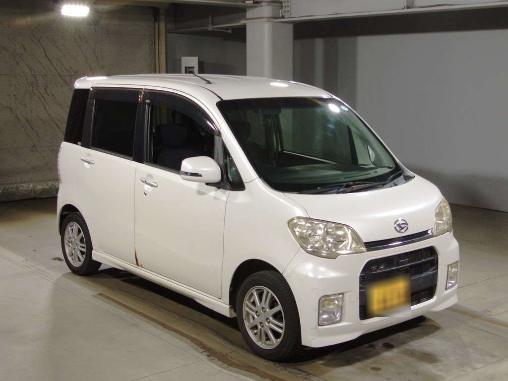 2010 Daihatsu Tanto Exe Custom L455S[2]