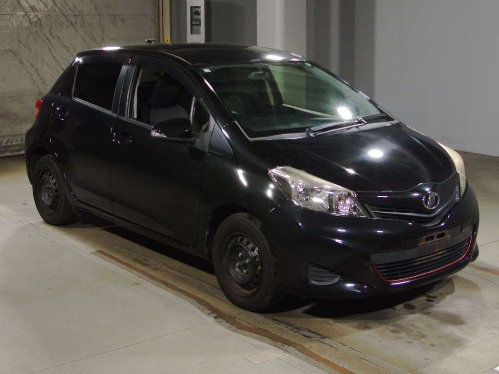 2012 Toyota Vitz KSP130[2]