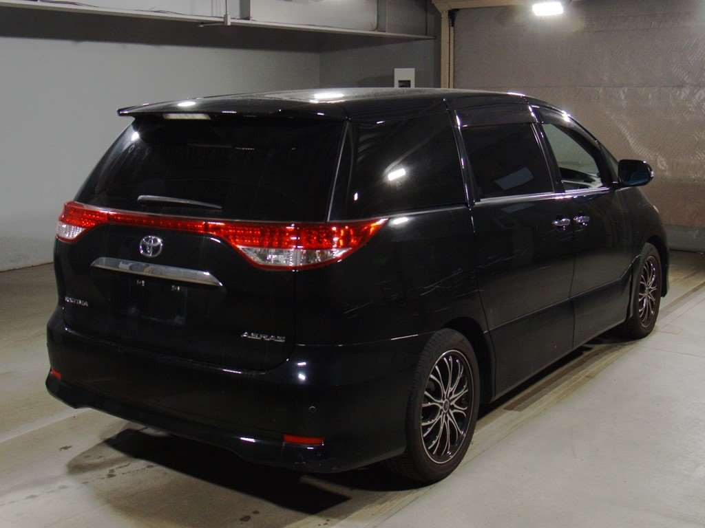 2011 Toyota Estima ACR50W[1]