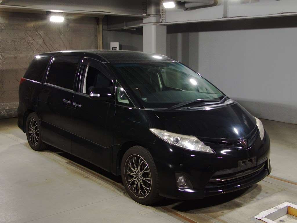 2011 Toyota Estima ACR50W[2]