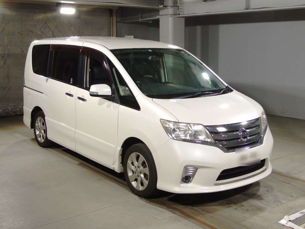 2011 Nissan Serena FC26[2]