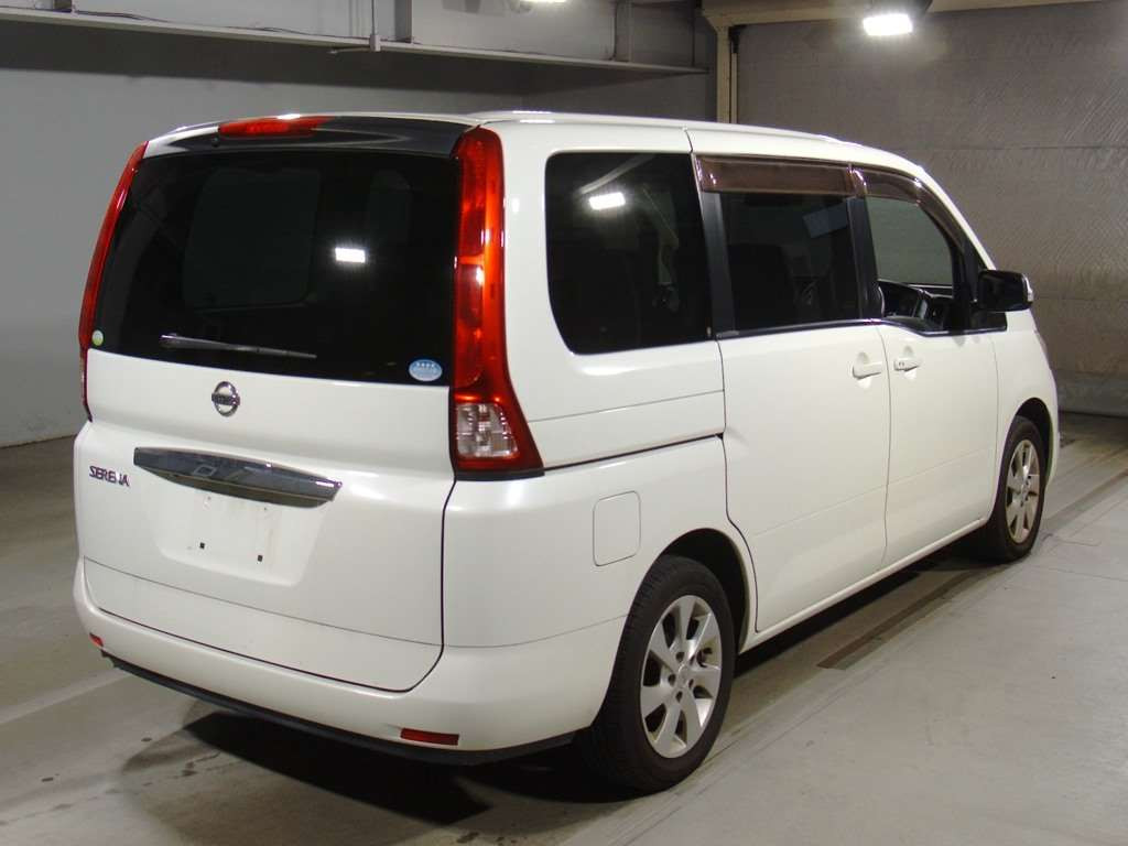 2010 Nissan Serena C25[1]