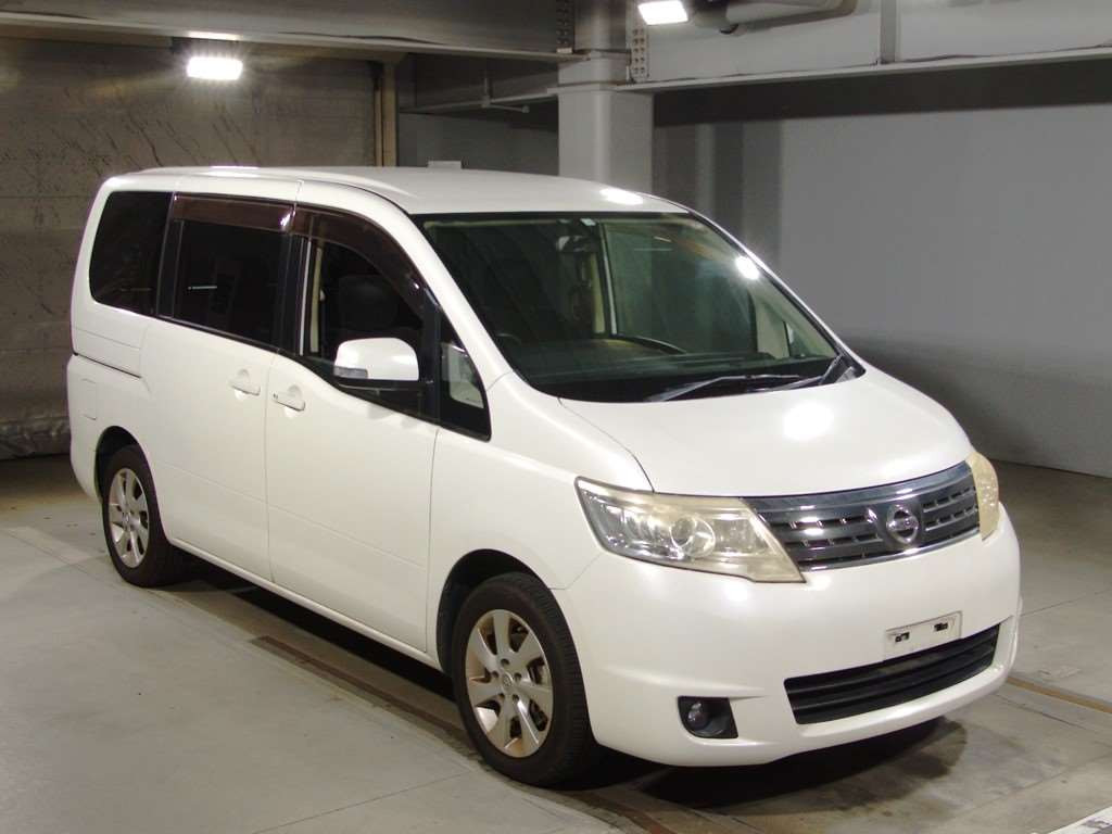 2010 Nissan Serena C25[2]