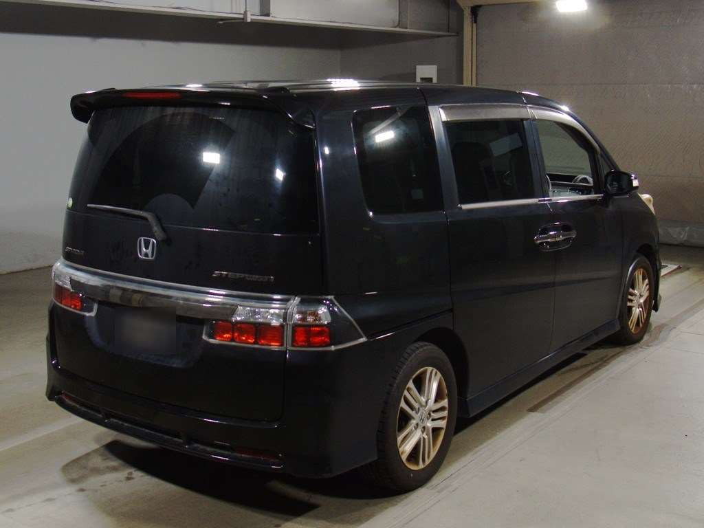 2008 Honda Step WGN RG1[1]