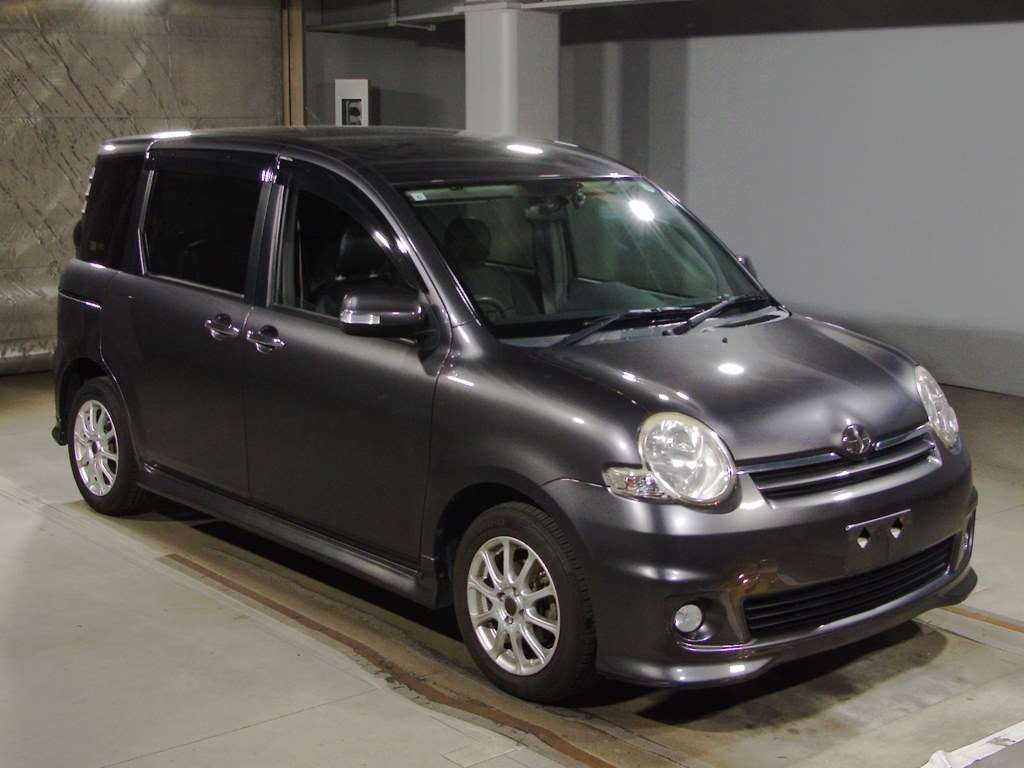 2007 Toyota Sienta NCP81G[2]