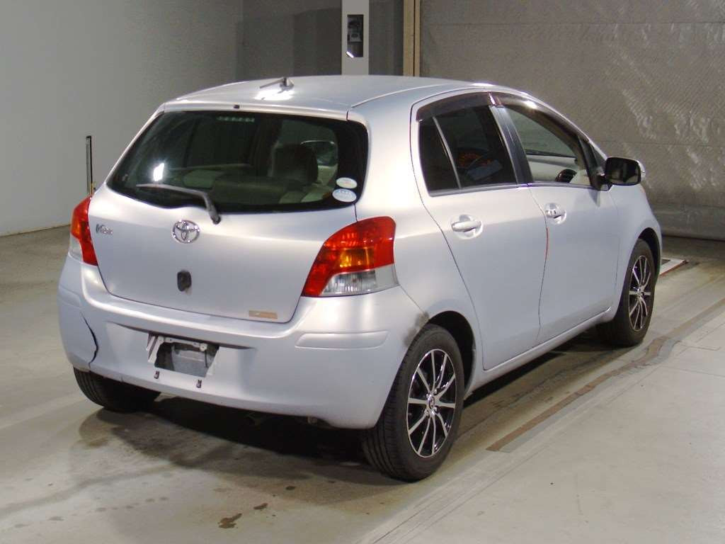 2018 Toyota Vitz SCP90[1]