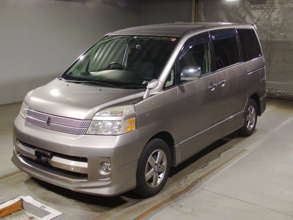 2006 Toyota Voxy AZR60G[0]