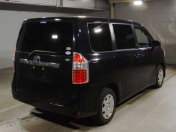 2008 Toyota Noah