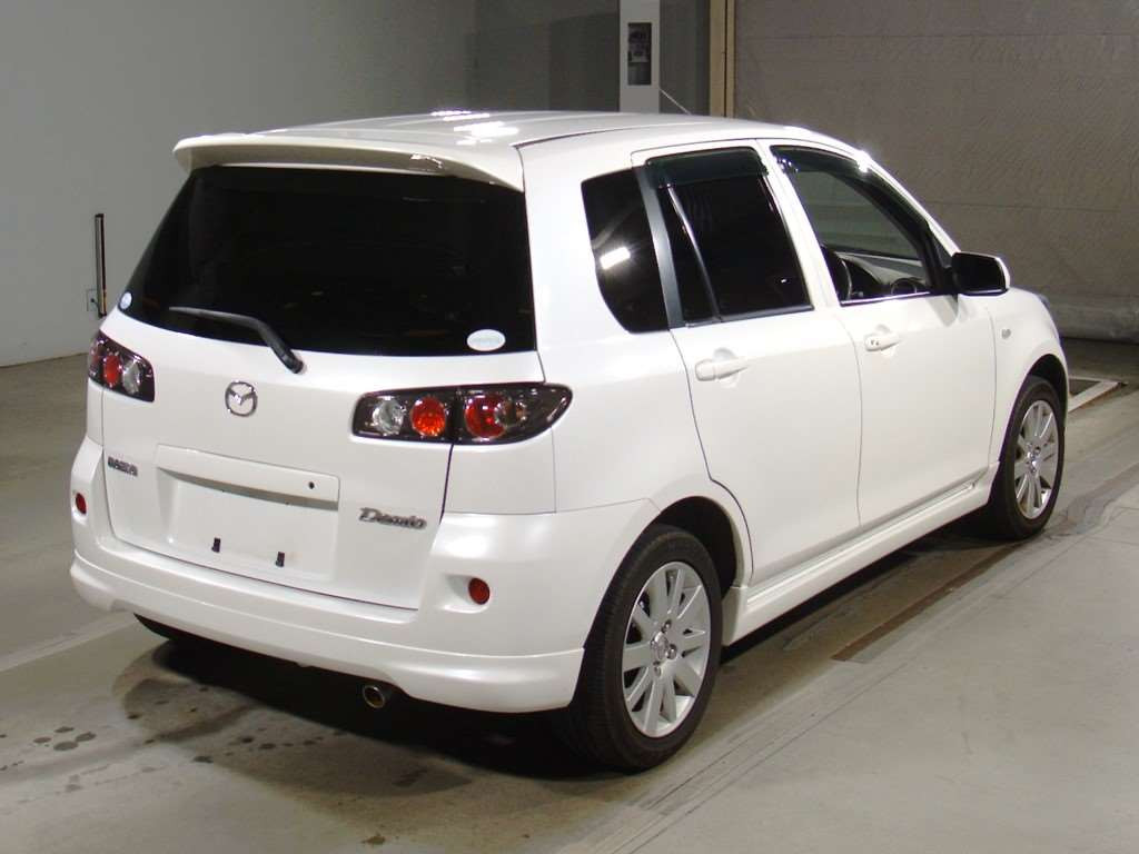 2006 Mazda Demio DY3W[1]