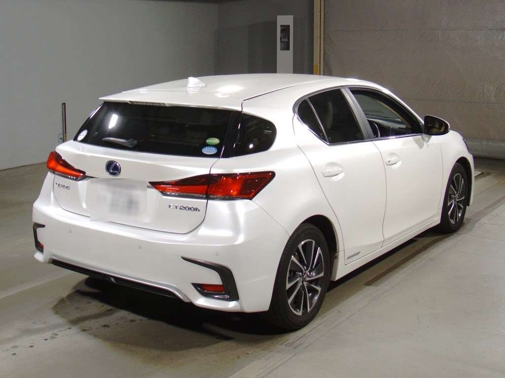 2018 Lexus CT ZWA10[1]