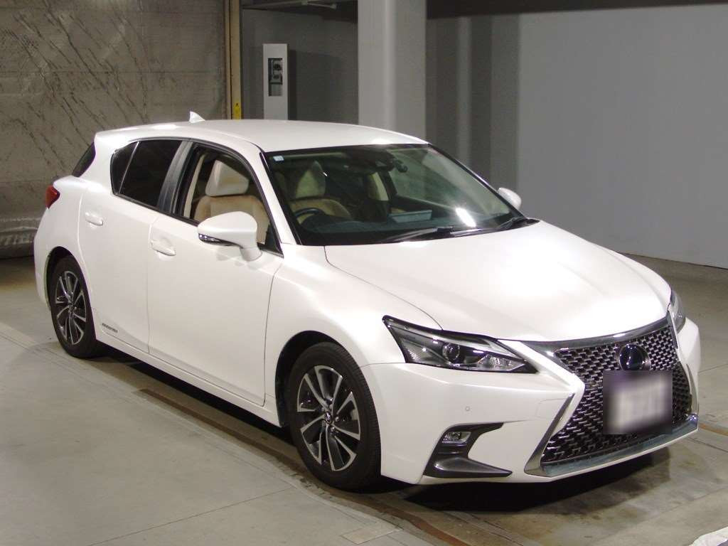 2018 Lexus CT ZWA10[2]