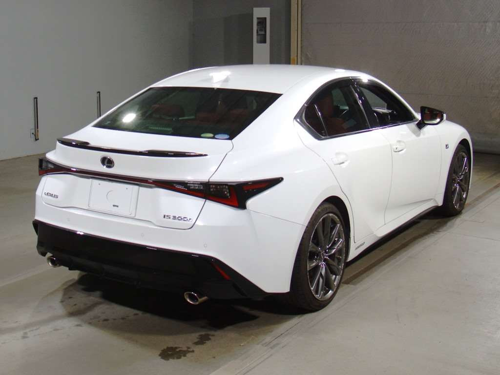 2021 Lexus IS AVE30[1]