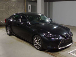 2019 Lexus IS