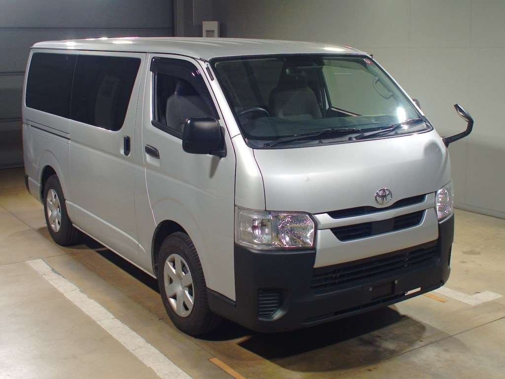 2021 Toyota Hiace Van GDH201V[2]