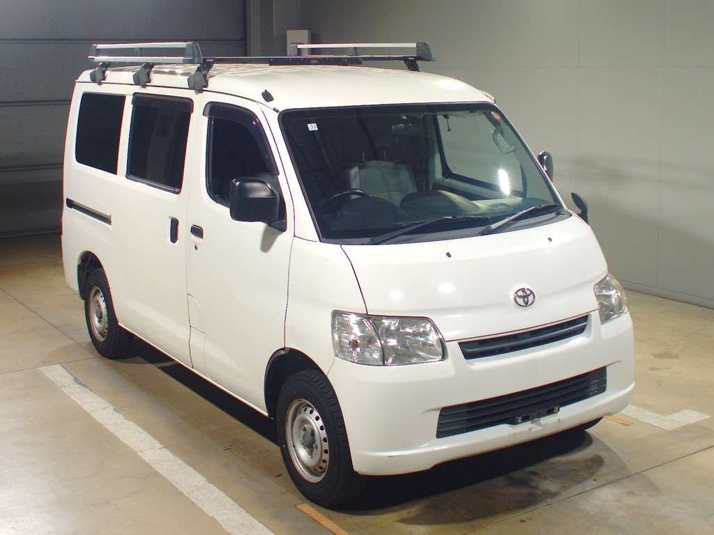 2019 Toyota Townace Van S402M[2]