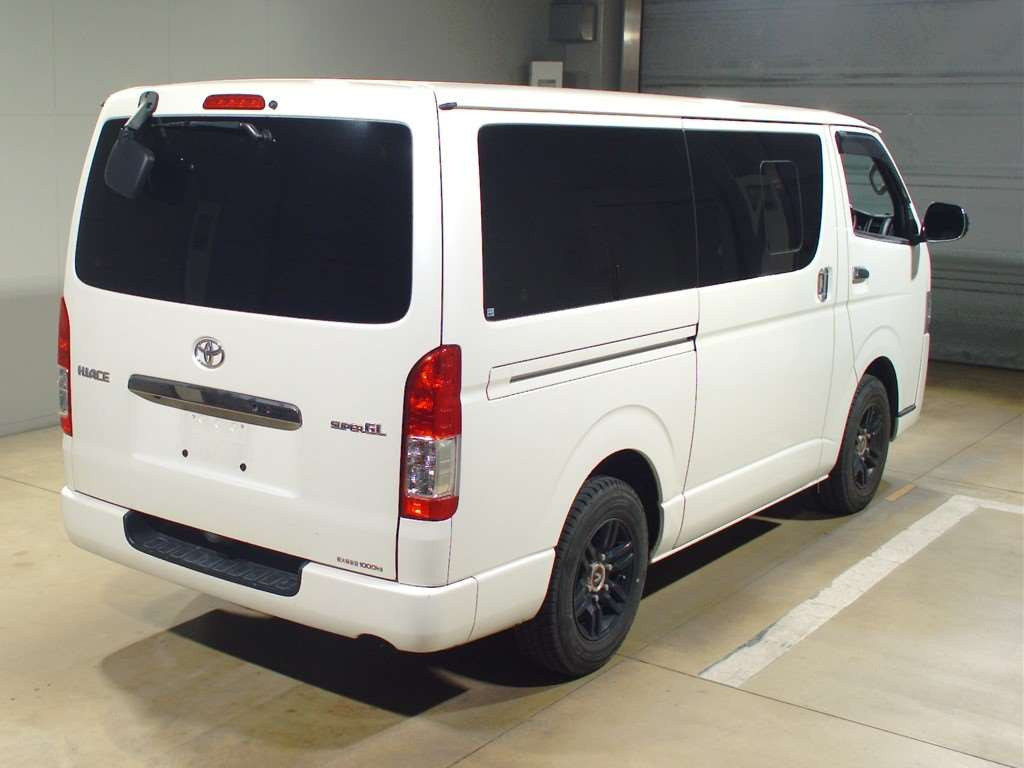 2016 Toyota Hiace Van KDH201V[1]