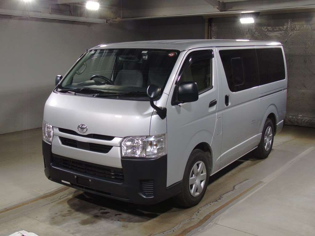 2020 Toyota Hiace Van GDH201V[0]