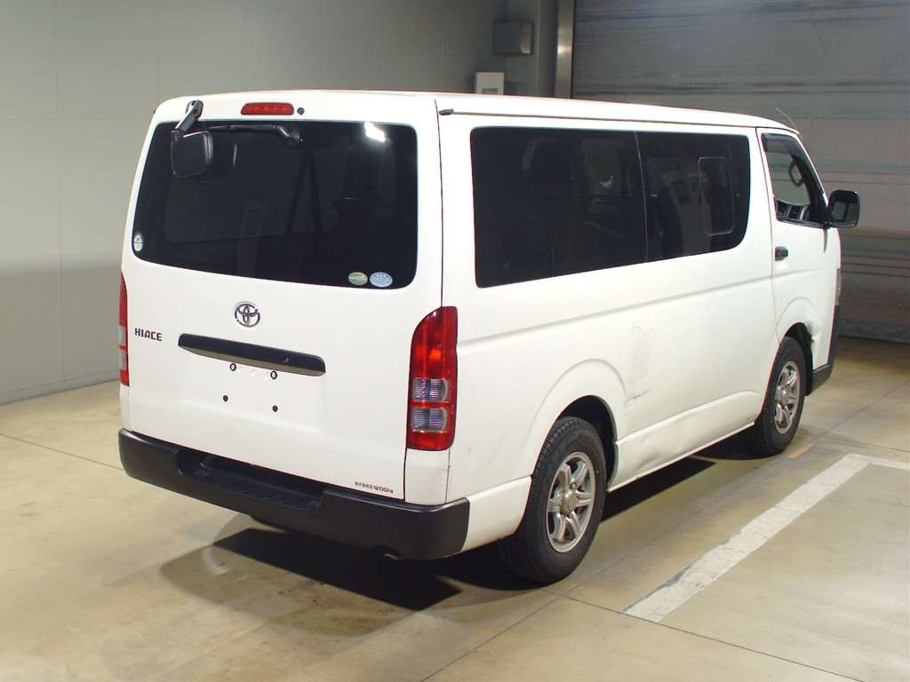 2015 Toyota Hiace Van TRH200V[1]