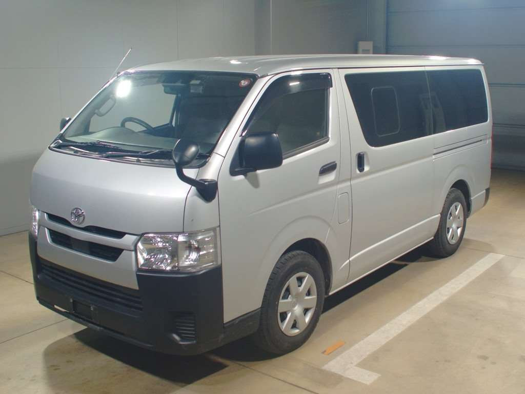 2020 Toyota Hiace Van GDH201V[0]