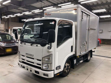 2013 Isuzu Elf Truck