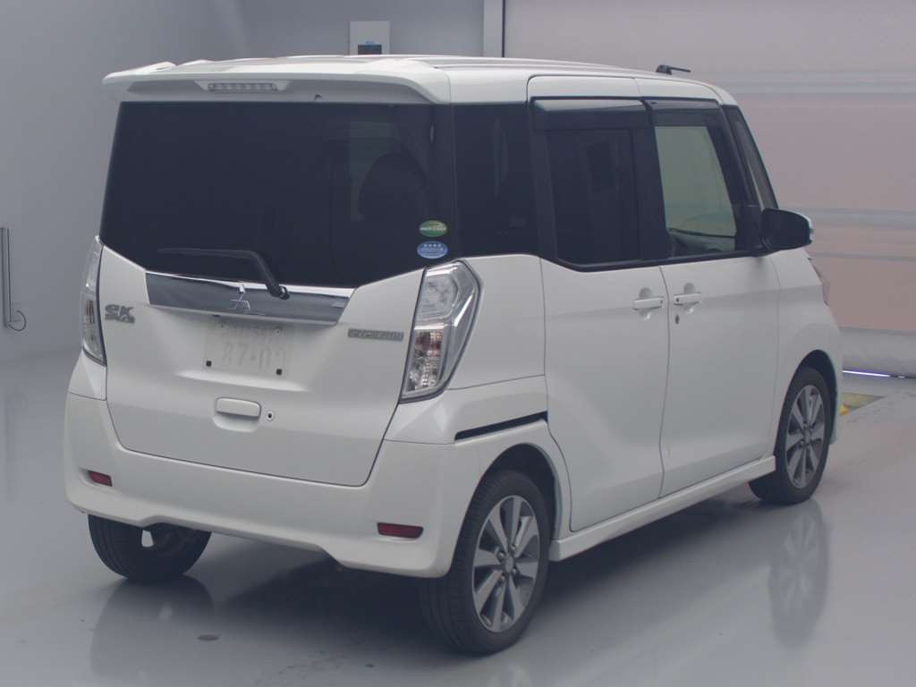 2016 Mitsubishi eK Space Custom B11A[1]