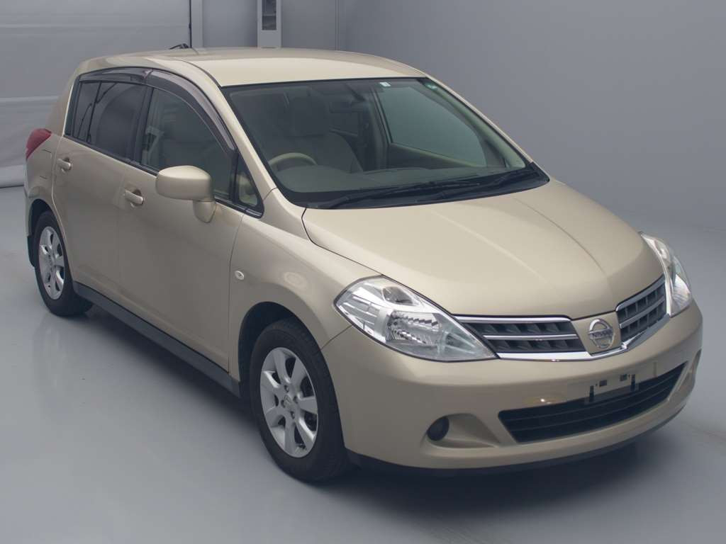 2008 Nissan Tiida C11[2]