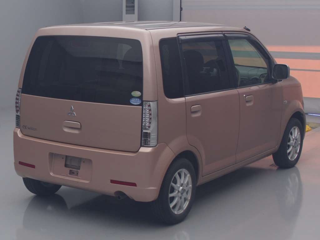 2011 Mitsubishi eK Wagon H82W[1]