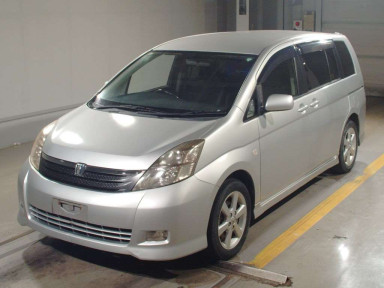 2005 Toyota Isis