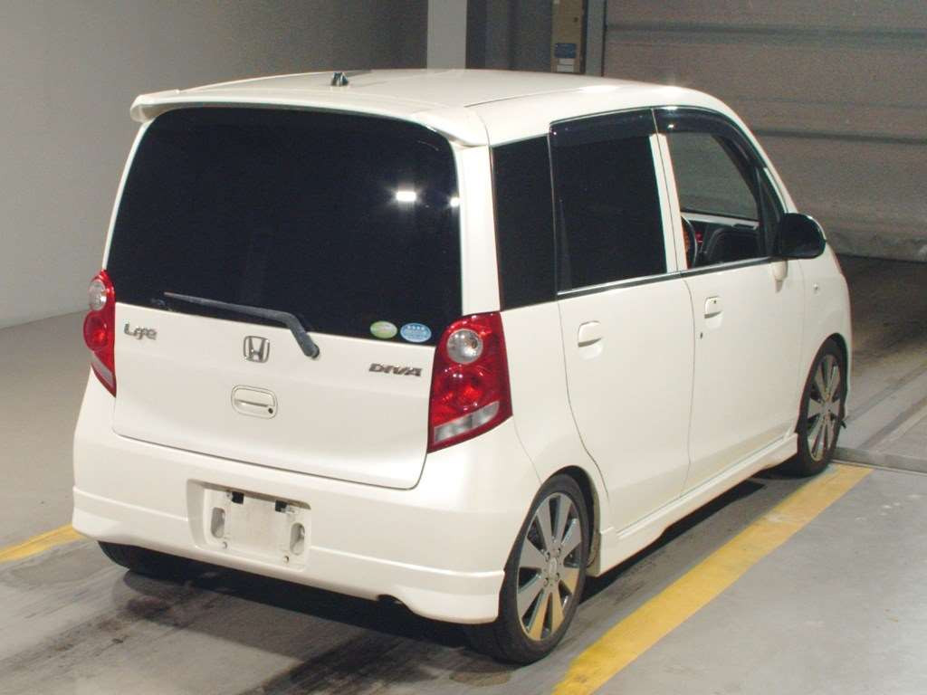 2009 Honda Life JC1[1]