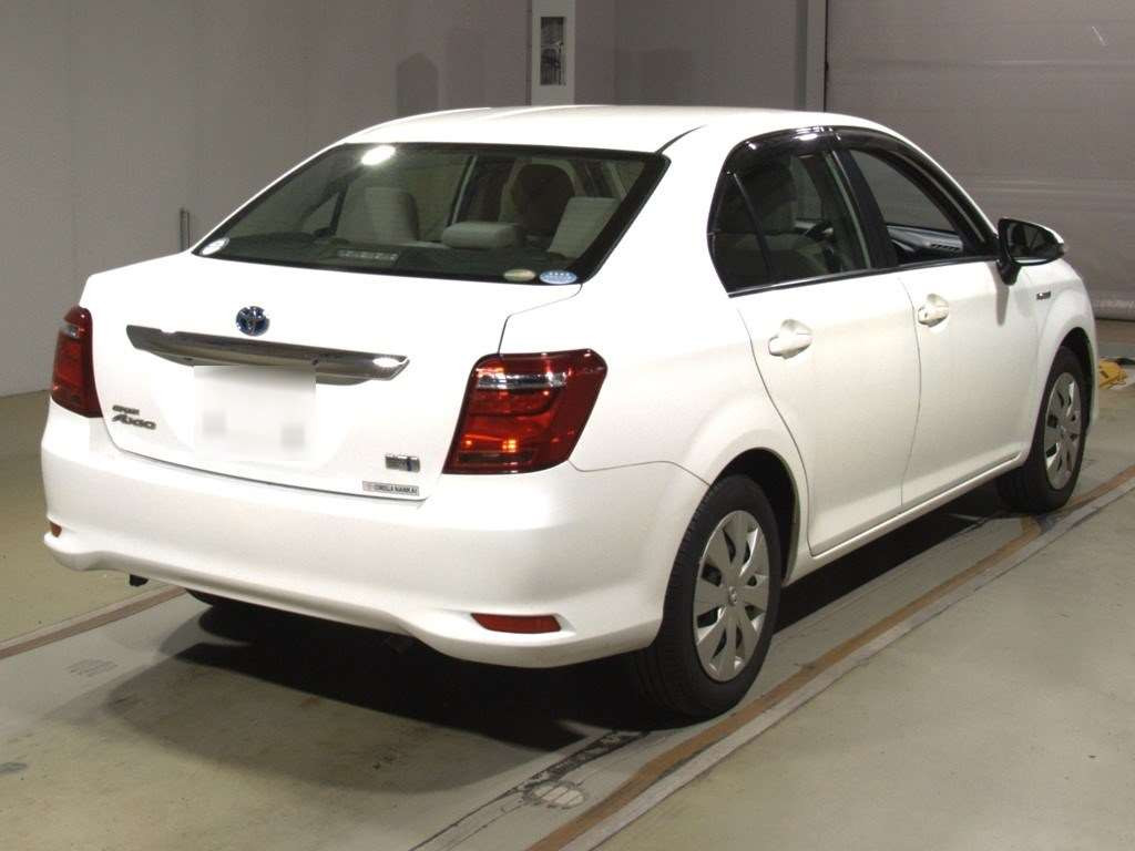 2017 Toyota Corolla Axio NKE165[1]