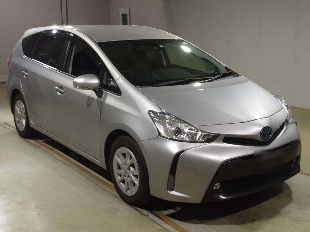 2020 Toyota Prius alpha ZVW41W[2]