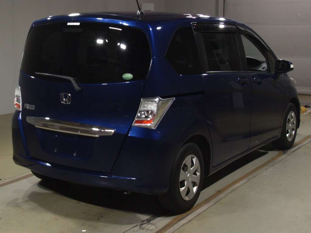 2014 Honda Freed GB3[1]