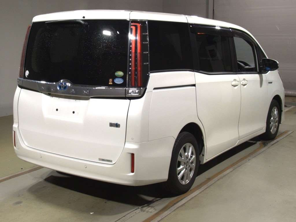 2019 Toyota Noah ZWR80G[1]